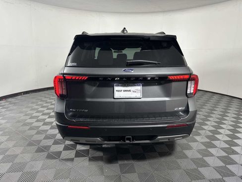 Used 2025 Ford Explorer Active w/ Active Comfort Package AWD/4WD image 6