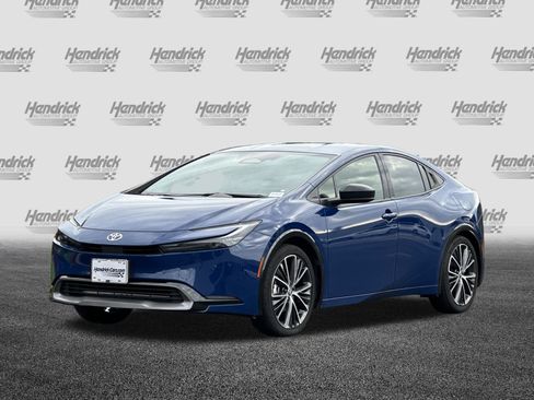 Used 2024 Toyota Prius XLE image 8