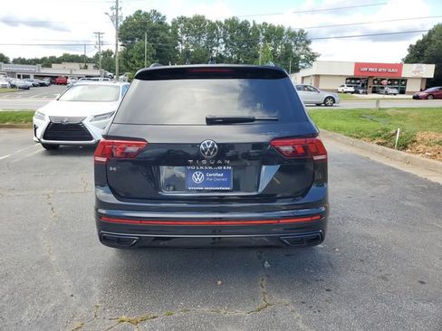 Used 2024 Volkswagen Tiguan SE R-Line FWD image 5