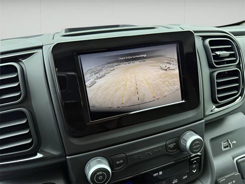 New 2025 RAM ProMaster 2500 w/ Quick Order Package 22G SLT image 16