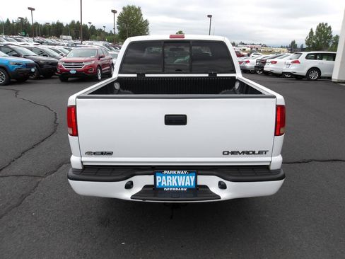 Used 2003 Chevrolet S10 Pickup LS AWD/4WD image 4