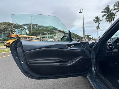 Used 2020 MAZDA MX-5 Miata RF Grand Touring image 22