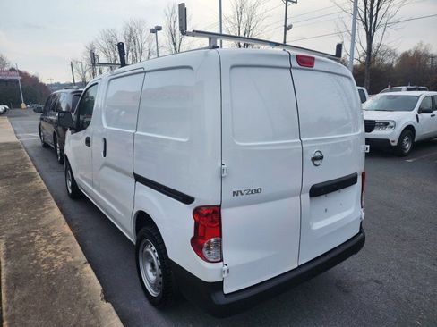 Used 2021 Nissan NV200 S image 3
