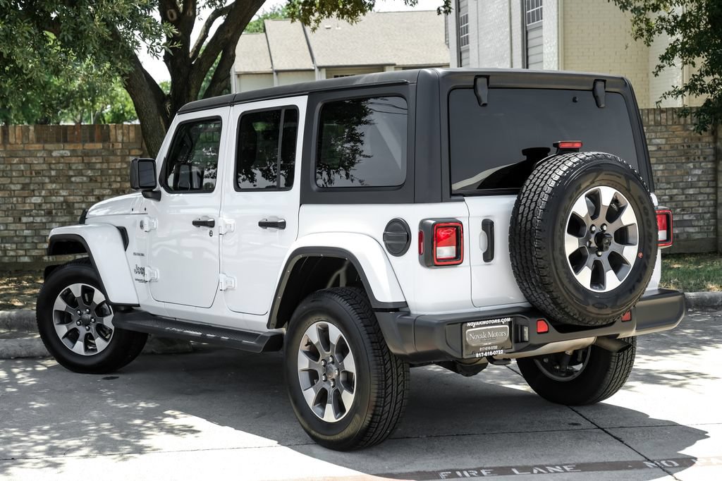 Used 2022 Jeep Wrangler Unlimited Sahara w/ Cold Weather Group AWD/4WD image 20
