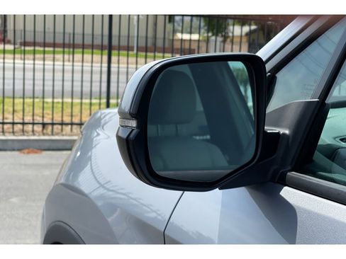 Used 2023 Honda Passport EX-L image 11