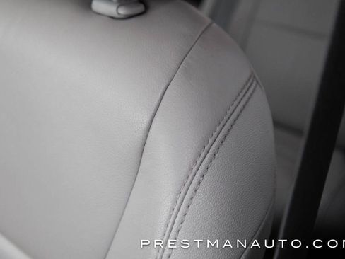 Used 2019 Toyota Sienna XLE w/ XLE Navigation Package image 16