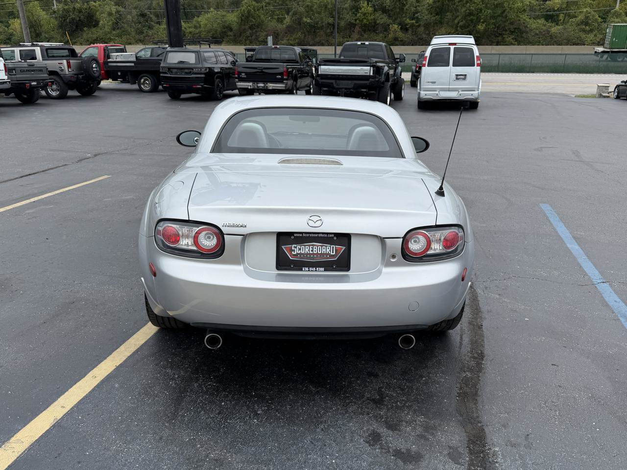 Used 2007 MAZDA MX-5 Miata Touring RWD image 12