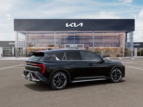 Certified 2026 Kia K4 GT-Line w/ GT-Line Premium Package FWD image 6