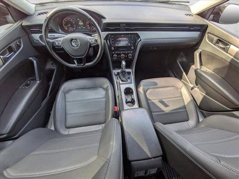 Used 2020 Volkswagen Passat 2.0T SE image 10