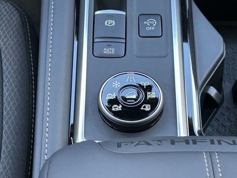 New 2026 Nissan Pathfinder SV AWD/4WD image 30