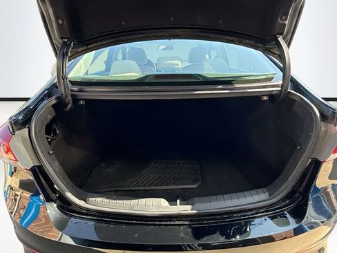 Used 2018 Hyundai Elantra SEL image 23
