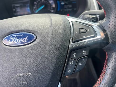 Used 2024 Ford Edge ST-Line w/ Class II Trailer Tow Package AWD/4WD image 28