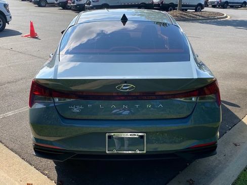 Used 2023 Hyundai Elantra SEL FWD image 30