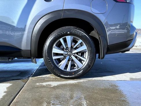 Used 2024 Nissan Pathfinder SL image 25