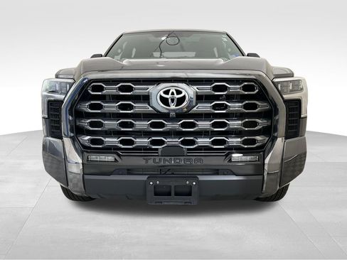 Used 2025 Toyota Tundra Platinum AWD/4WD image 10