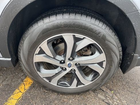 Certified 2022 Subaru Outback Limited AWD/4WD image 11