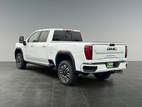 New 2026 GMC Sierra 2500 Denali Ultimate image 5
