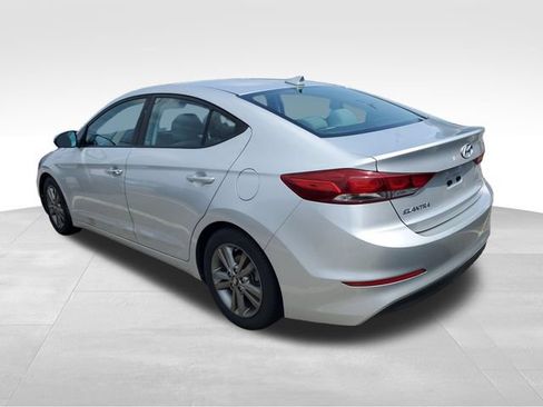Used 2018 Hyundai Elantra Value Edition FWD image 5