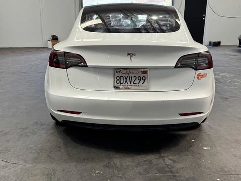 Used 2018 Tesla Model 3 Long Range image 3