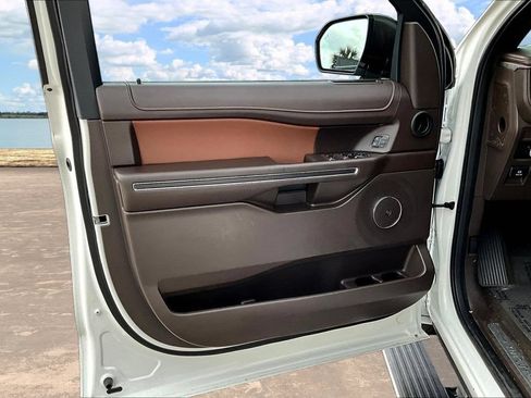 Used 2023 Ford Expedition King Ranch AWD/4WD image 22