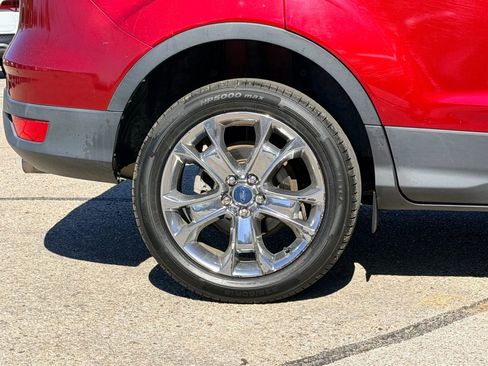 Used 2013 Ford Escape SEL image 2