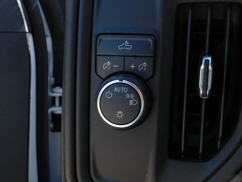 Used 2025 Chevrolet Silverado 1500 W/T RWD image 18
