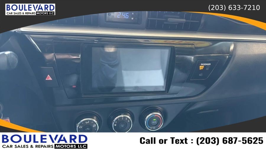 Used 2016 Toyota Corolla L FWD image 14