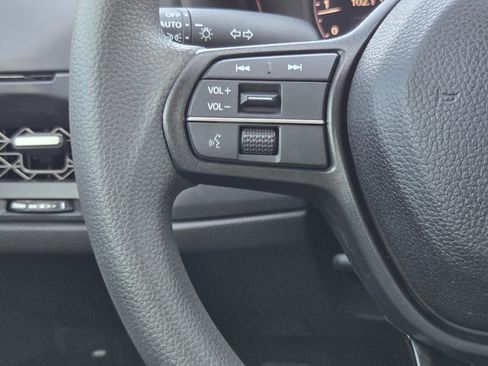 Certified 2023 Honda Accord EX image 25