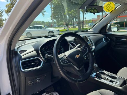 Used 2018 Chevrolet Equinox LT w/ Sun & Infotainment Package AWD/4WD image 10