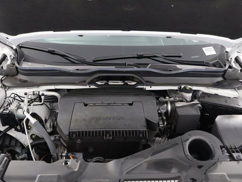 Used 2025 Honda Pilot Elite image 16