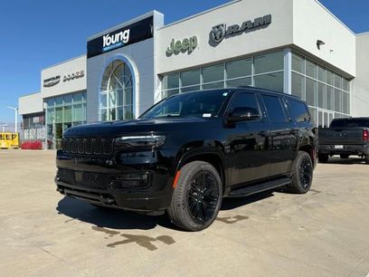 New 2025 Jeep Wagoneer Series II w/ HD Trailer Tow Package