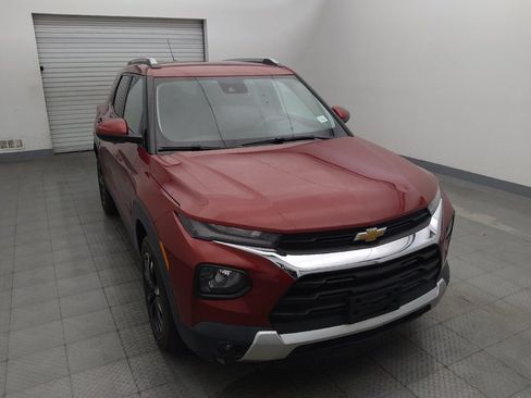 Used 2021 Chevrolet TrailBlazer LT w/ Convenience Package FWD image 14