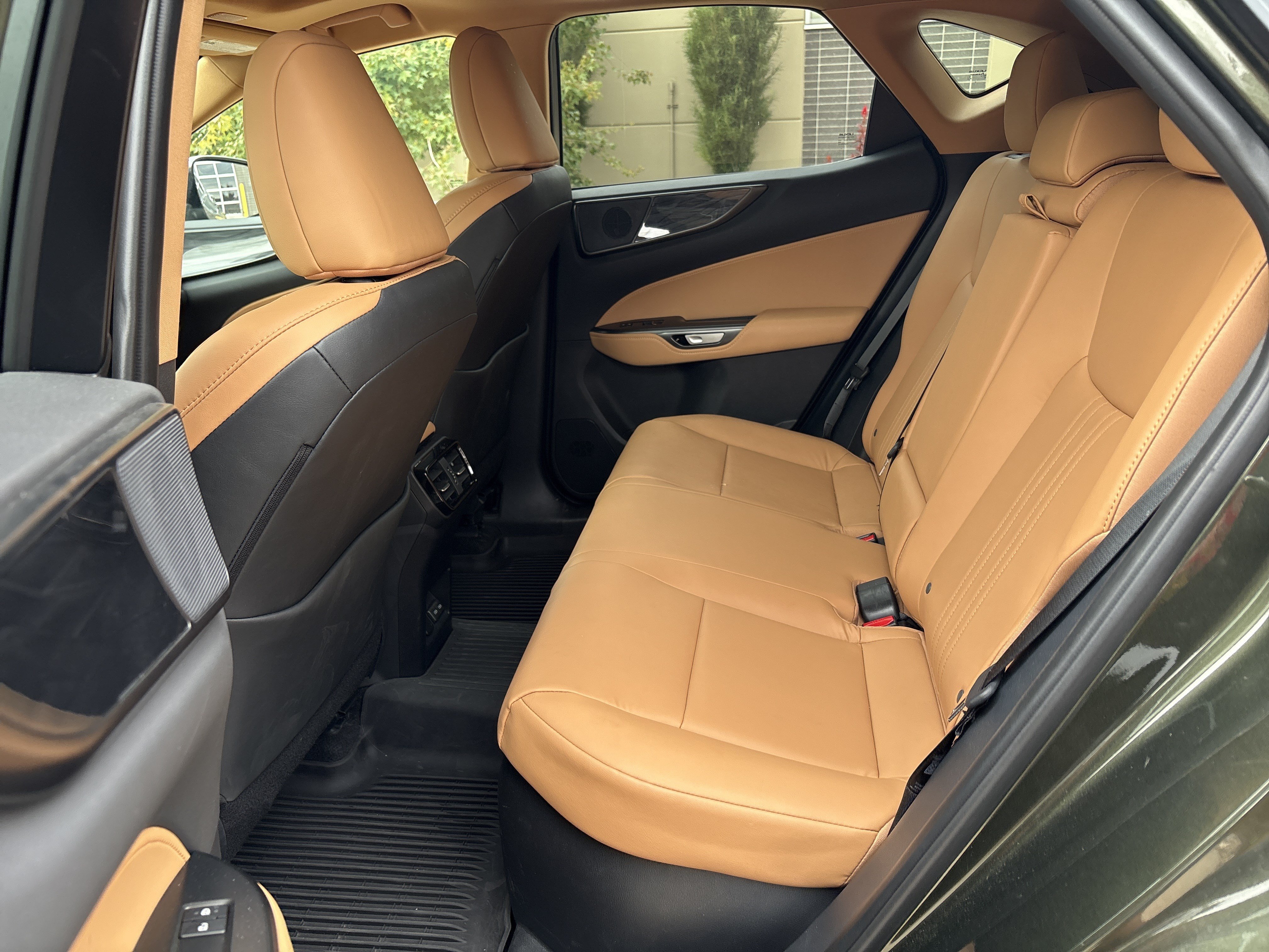 Used 2026 Lexus NX 350h AWD w/ Accessory Package (2T) image 31