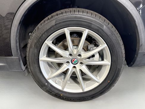 Used 2018 Alfa Romeo Stelvio Ti AWD/4WD image 37
