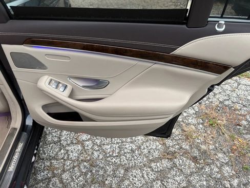 Used 2015 Mercedes-Benz S 550 S 550 4MATIC Sedan 4D image 30