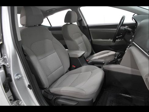 Used 2020 Hyundai Elantra Value Edition FWD image 16