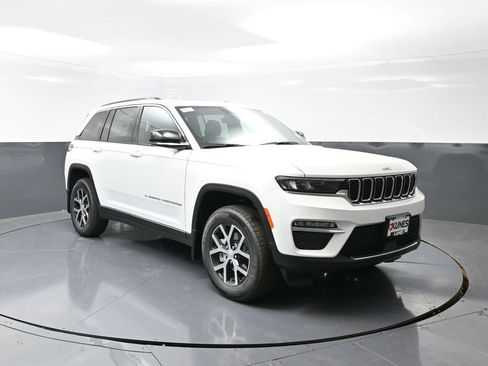 New 2025 Jeep Grand Cherokee Limited w/ Trailer Tow Package image 5