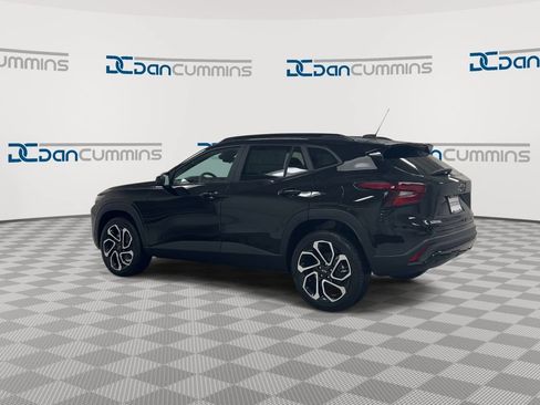 New 2026 Chevrolet Trax RS w/ Driver Confidence Package FWD image 6