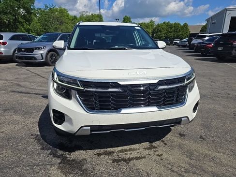 Certified 2024 Kia Seltos S AWD/4WD image 2