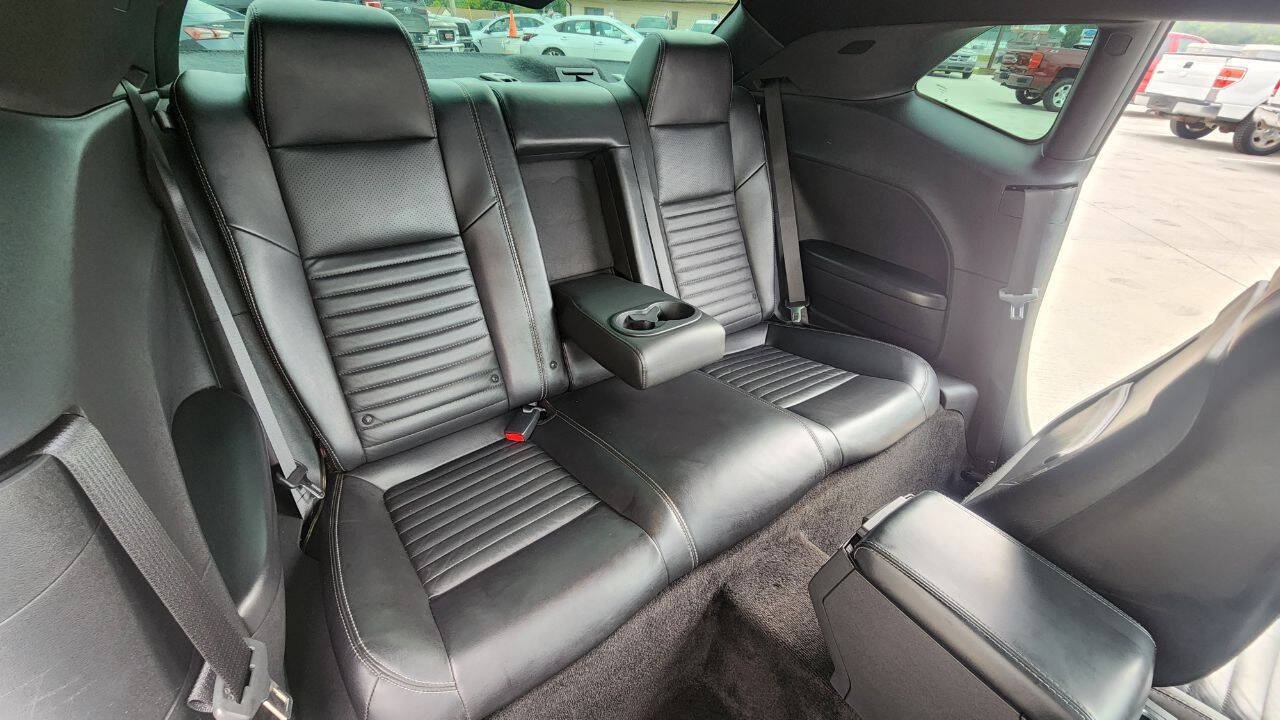 Used 2011 Dodge Challenger RWD image 18