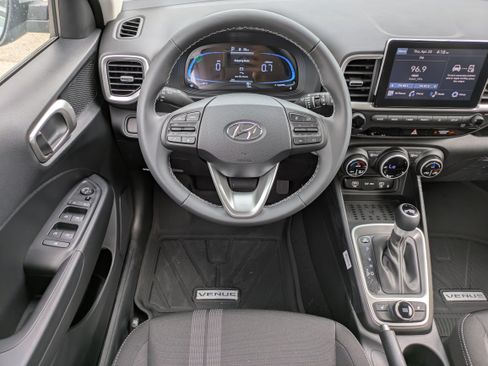 New 2026 Hyundai Venue SEL FWD image 13
