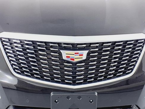 Certified 2025 Cadillac XT5 Premium Luxury image 28