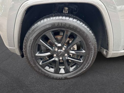 Used 2020 Jeep Grand Cherokee Altitude AWD/4WD image 10