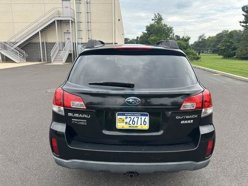Used 2013 Subaru Outback 2.5i Premium w/ All-Weather Pkg AWD/4WD image 7