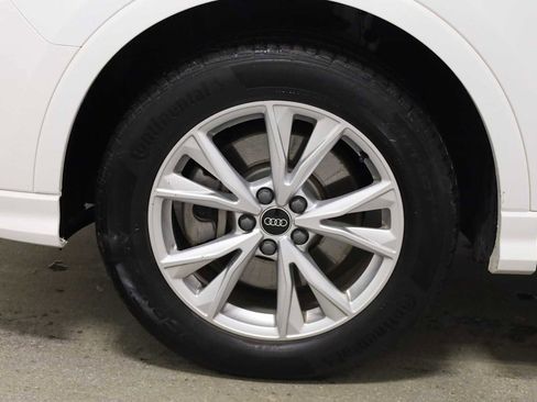 Used 2023 Audi Q3 2.0T Premium w/ Convenience Package image 37