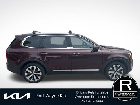 Used 2021 Kia Telluride EX w/ EX Premium Package FWD image 8