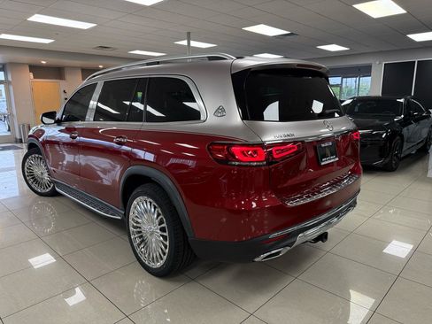 Used 2021 Mercedes-Benz GLS 450 4MATIC image 2