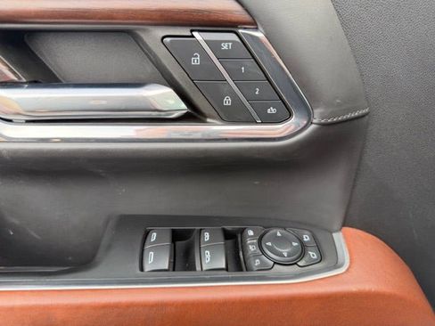 Used 2024 GMC Sierra 3500 Denali Ultimate AWD/4WD image 34