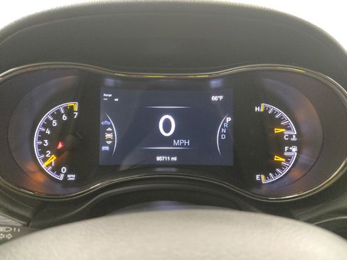 Used 2019 Jeep Grand Cherokee High Altitude AWD/4WD image 23