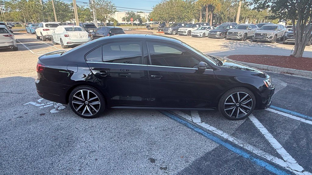 Used 2013 Volkswagen Jetta GLI FWD image 6